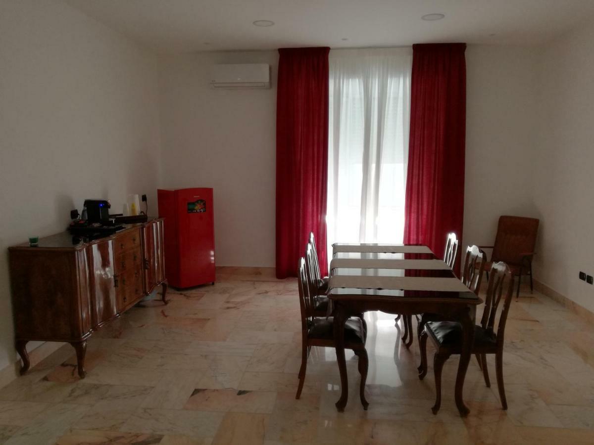 Spira Mirabilis Naples